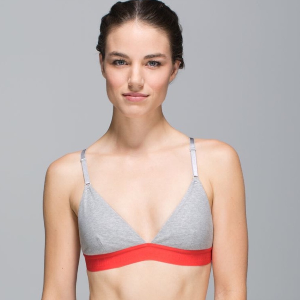 Lululemon 🍋 Live Natural Bra II Size 6